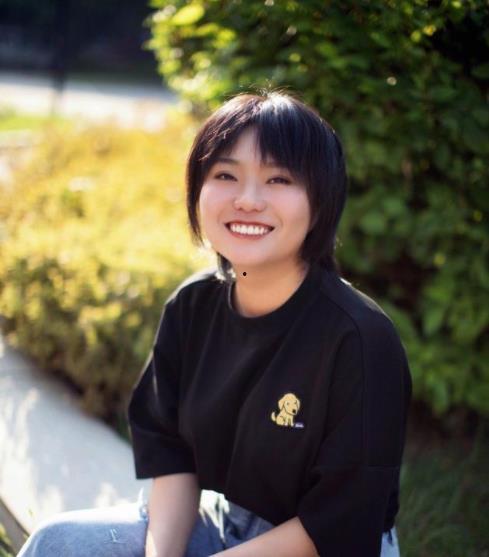 娱乐吃瓜酱李雪琴,从娱乐吃瓜酱到喜剧新星的蜕变之路