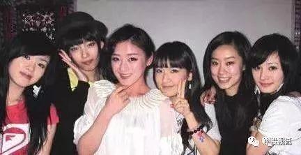 闺蜜娱乐圈吃瓜